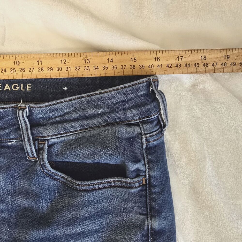 American Eagle Next Level Stretch Hi Rise Jegging Distressed Blue Jeans Size 14 - Picture 3 of 8